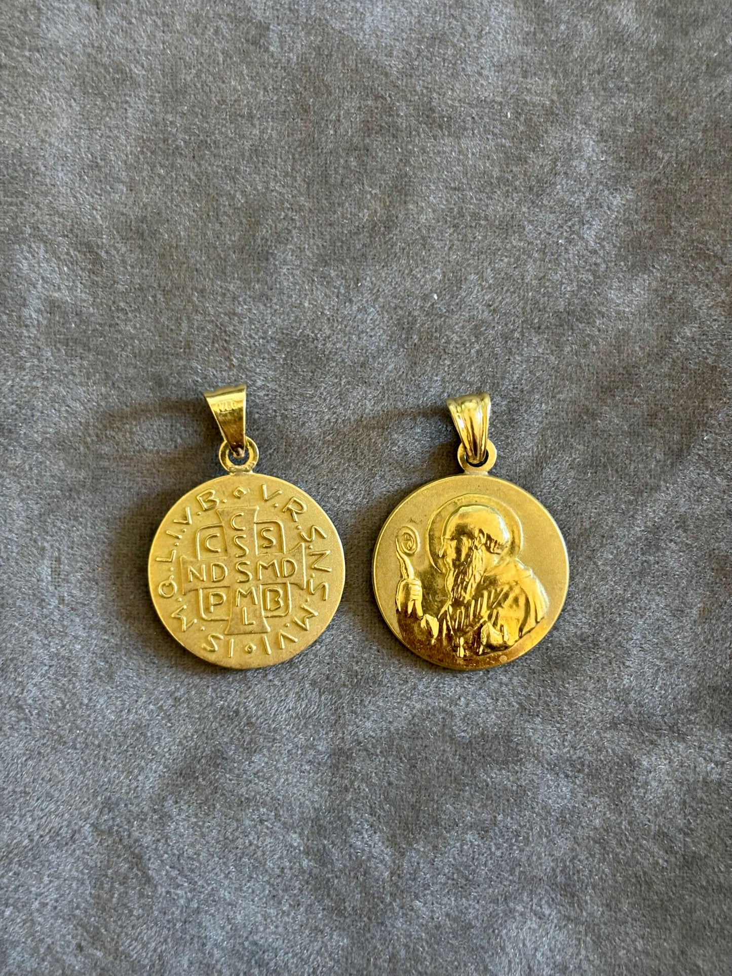 Dije Medalla San Benito