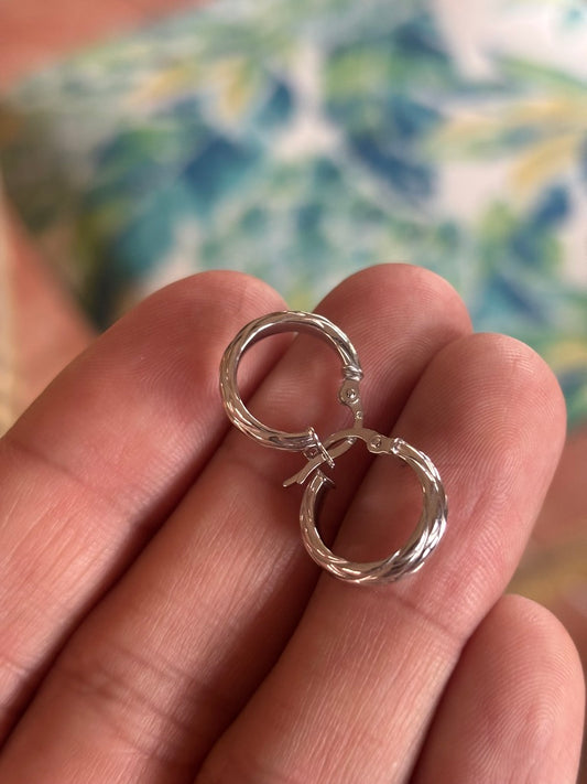 Aros Argolla Rayitas Oro Blanco